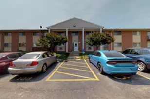 693 E Fullerton Ave, Glendale Heights, IL 60139 - Photo 1