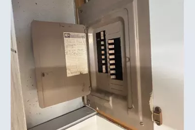 211 Applewood Lane, Bloomingdale, IL 60108 - Photo 10