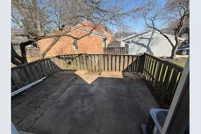 211 Applewood Lane, Bloomingdale, IL 60108 - Photo 6