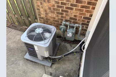 211 Applewood Lane, Bloomingdale, IL 60108 - Photo 4