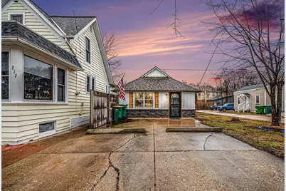 215 W Main Street, Kirkland, IL 60146 - Photo 1