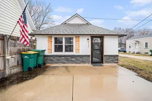 215 W Main St, Kirkland, IL 60146 - Photo 4