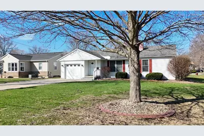 1019 N Sangamon Avenue, Gibson City, IL 60936 - Photo 32