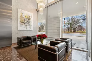 1555 N Dearborn Pkwy, Chicago, IL 60610 - Photo 16