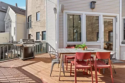 1903 W Berteau Avenue, Chicago, IL 60613 - Photo 32