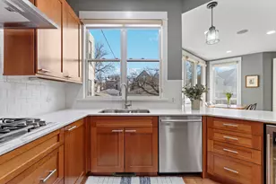 1903 W Berteau Ave, Chicago, IL 60613 - Photo 14