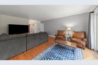 26W055 Cree Lane, Wheaton, IL 60189 - Photo 8