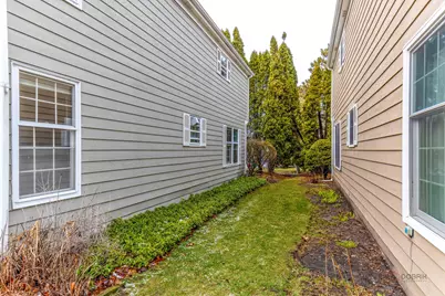 12 Sommerset Lane, Lincolnshire, IL 60069 - Photo 28