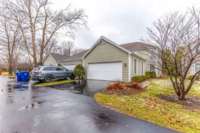 12 Sommerset Lane, Lincolnshire, IL 60069 - Photo 2