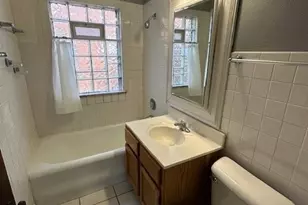 1022 15th St, Rockford, IL 61104 - Photo 10