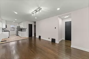 5251 S Hamlin Ave, Chicago, IL 60632 - Photo 6