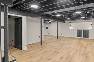 5251 S Hamlin Ave, Chicago, IL 60632 - Photo 24