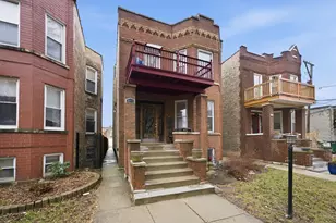 3975 W Barry Ave, Chicago, IL 60618 - Photo 4