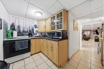 3975 W Barry Avenue, Chicago, IL 60618 - Photo 38