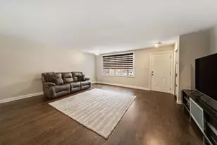 538 W 32nd St, Chicago, IL 60616 - Photo 6