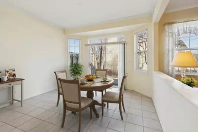 2382 Carillon Drive, Grayslake, IL 60030 - Photo 10