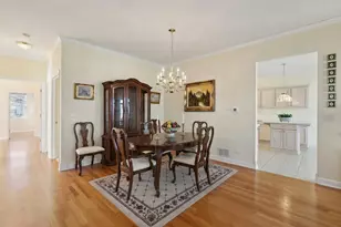 2382 Carillon Dr, Grayslake, IL 60030 - Photo 4