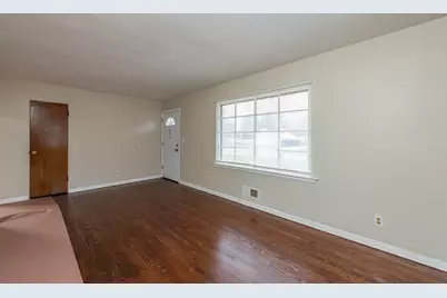 922 Landon Avenue, Winthrop Harbor, IL 60096 - Photo 6