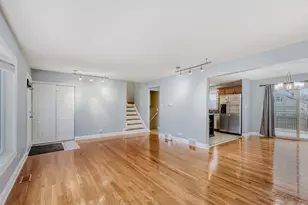 8507 Blueridge Ave, Hickory Hills, IL 60457 - Photo 6