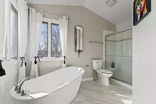 2409 Baldwin Ct, Schaumburg, IL 60193 - Photo 20