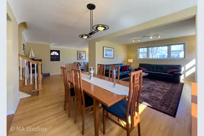 8912 Harms Road, Morton Grove, IL 60053 - Photo 12