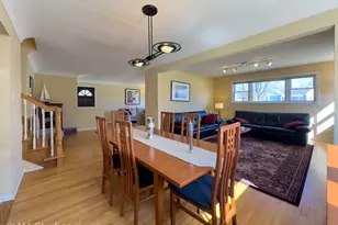 8912 Harms Rd, Morton Grove, IL 60053 - Photo 12