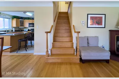 8912 Harms Road, Morton Grove, IL 60053 - Photo 34