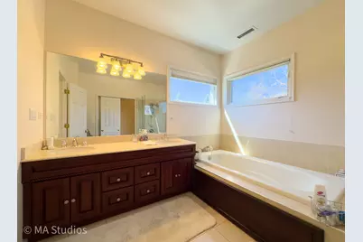 8912 Harms Road, Morton Grove, IL 60053 - Photo 44