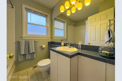 8912 Harms Road, Morton Grove, IL 60053 - Photo 30