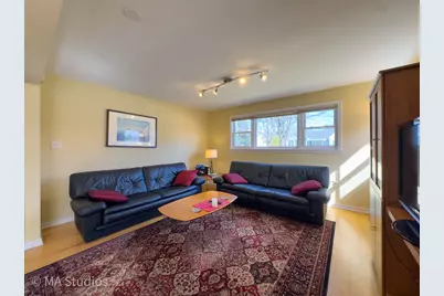 8912 Harms Road, Morton Grove, IL 60053 - Photo 16