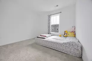 620 Wolverine Dr, Aurora, IL 60502 - Photo 18