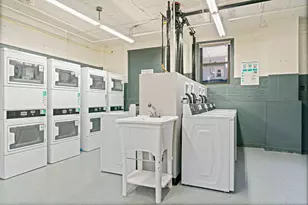 6230 N Kenmore Ave, Chicago, IL 60660 - Photo 10