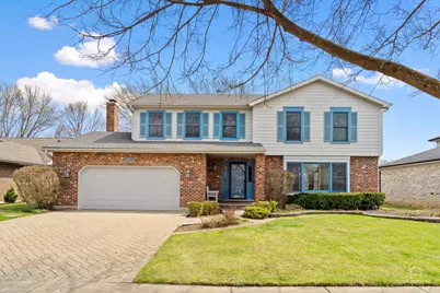 225 Fairway Drive, Prospect Heights, IL 60070 - Photo 2