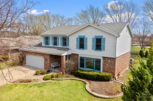 225 Fairway Dr, Prospect Heights, IL 60070 - Photo 1