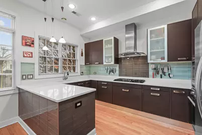 855 Laurel Avenue, Highland Park, IL 60035 - Photo 2