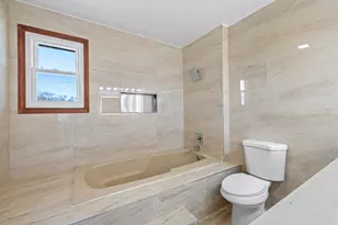 725 N 8th Ave, Addison, IL 60101 - Photo 34