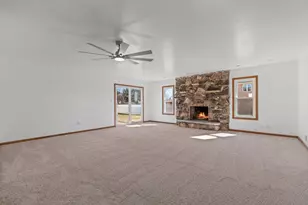 725 N 8th Ave, Addison, IL 60101 - Photo 18