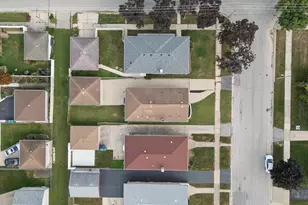 8804 S Fairfield Ave, Evergreen Park, IL 60805 - Photo 32