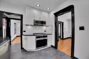 4941 Montgomery Ave, Downers Grove, IL 60515 - Photo 10