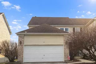 944 Cynthia Ln, Lake in the Hills, IL 60156 - Photo 1