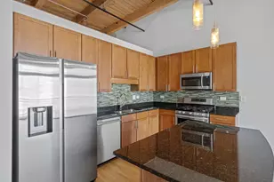 770 W Gladys Ave, Chicago, IL 60661 - Photo 8