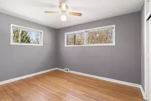 742 Pine St, Deerfield, IL 60015 - Photo 12