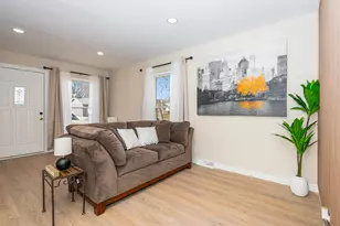 3724 W Verner Dr, Peoria, IL 61615 - Photo 4