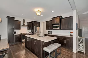 24525 S Clydesdale Dr, Manhattan, IL 60442 - Photo 6