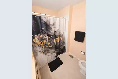 922 Little Falls Court, Elk Grove Village, IL 60007 - Photo 18