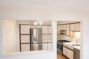 922 Little Falls Ct, Elk Grove Village, IL 60007 - Photo 8