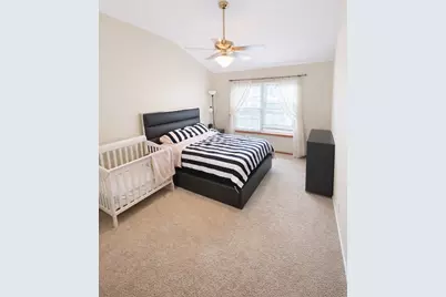 922 Little Falls Court, Elk Grove Village, IL 60007 - Photo 14