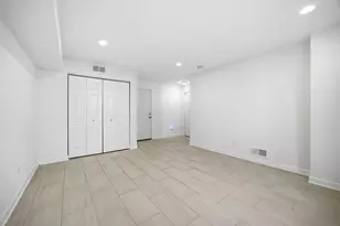 140 Enclave Cir, Bolingbrook, IL 60440 - Photo 16