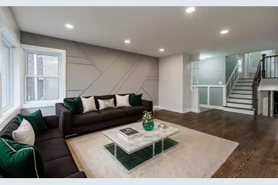 8231 Kilbourn Avenue, Skokie, IL 60076 - Photo 4