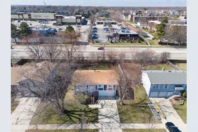 314 Sutherland Lane, Bloomingdale, IL 60108 - Photo 8